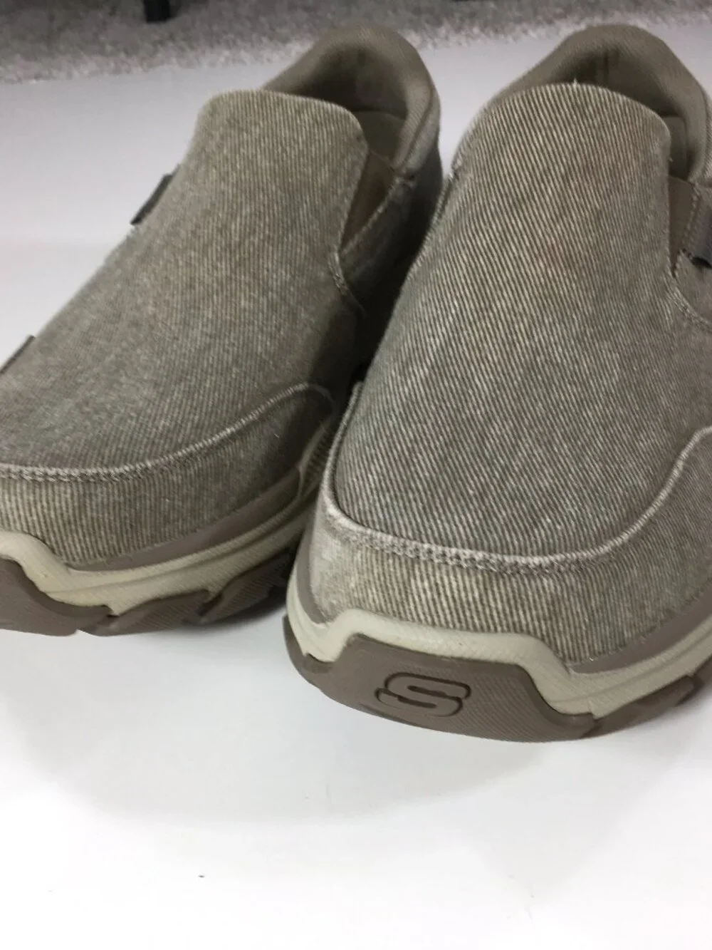 Skechers relaxed fit